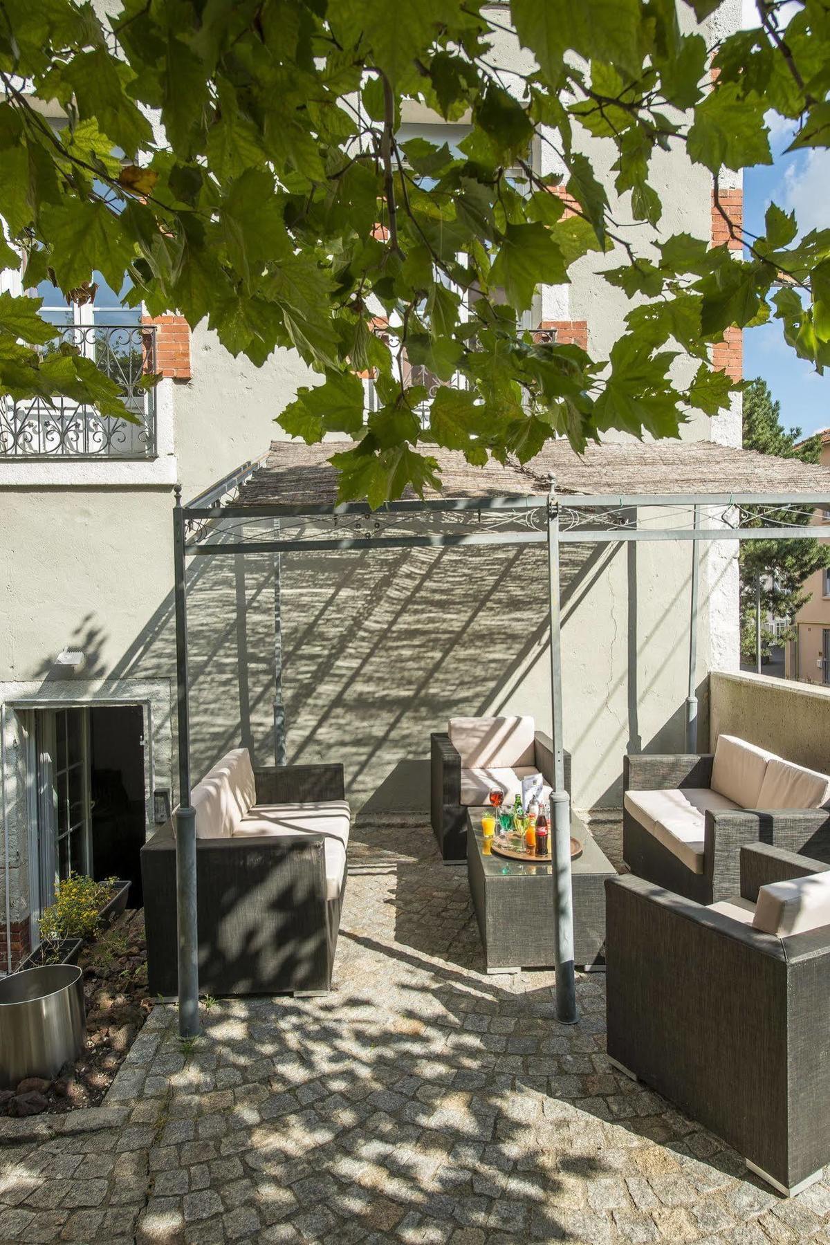 Hotel Des Capucins Le Puy-en-Velay ภายนอก รูปภาพ